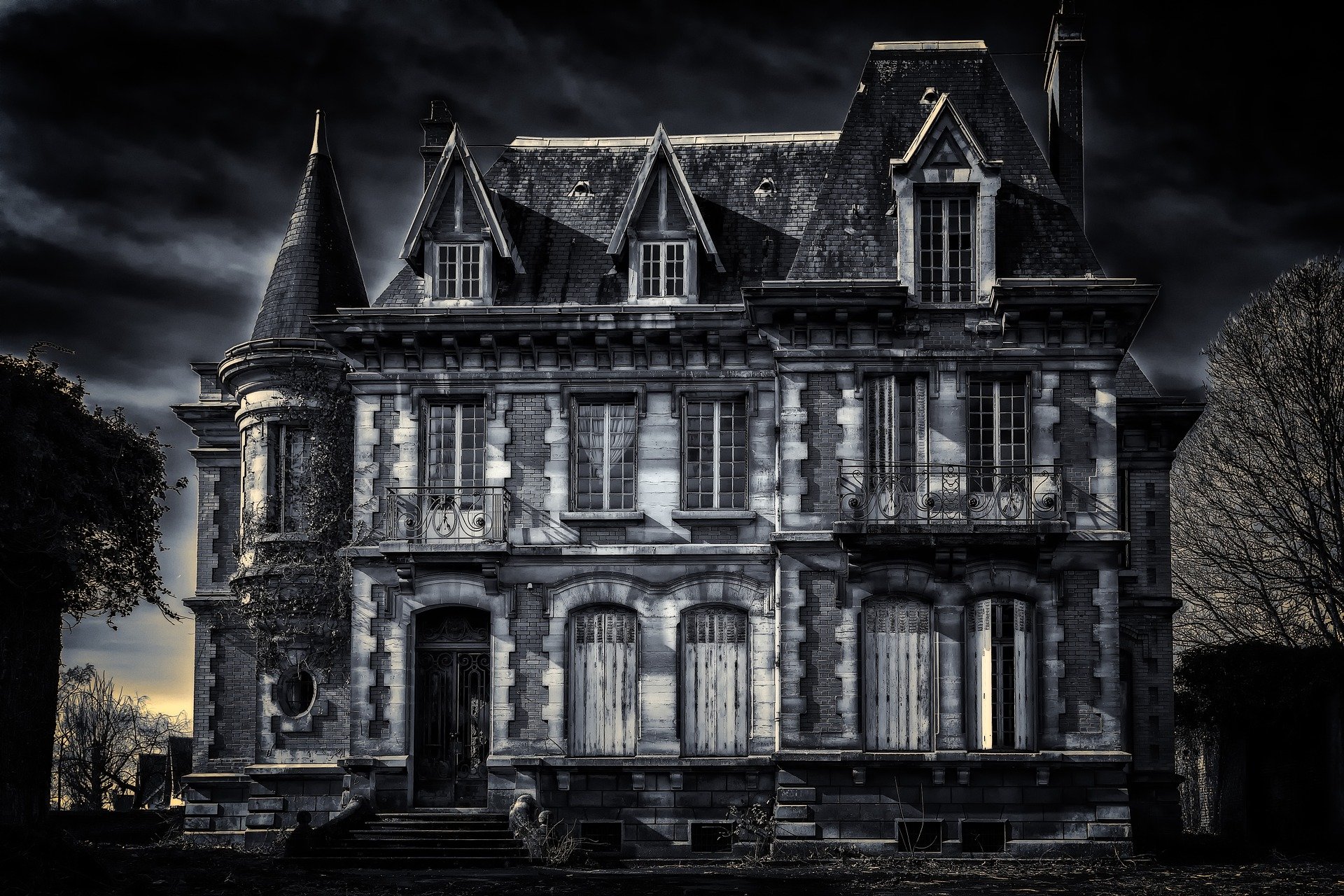 dark manor haunted house in norwich ct